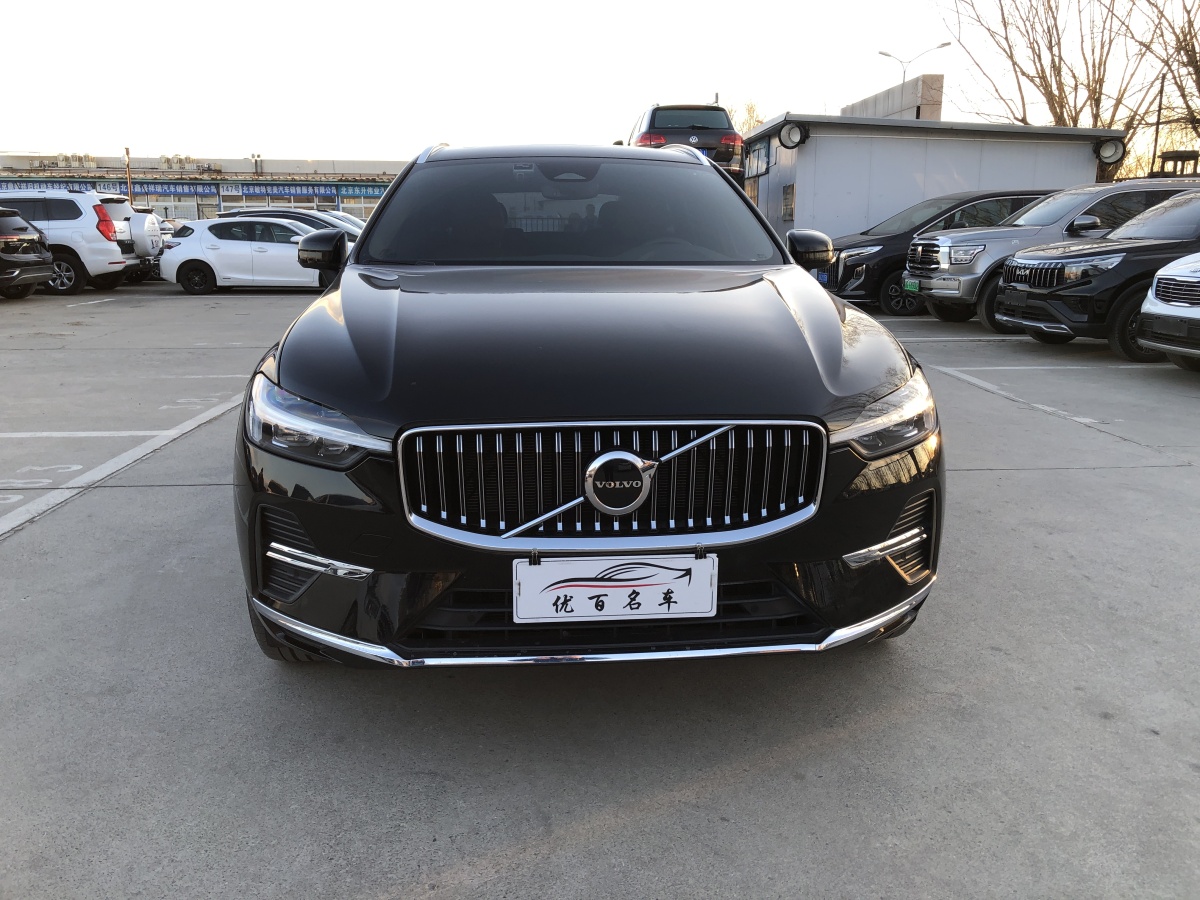 沃爾沃 XC60  2022款 B5 四驅(qū)智遠(yuǎn)豪華版圖片