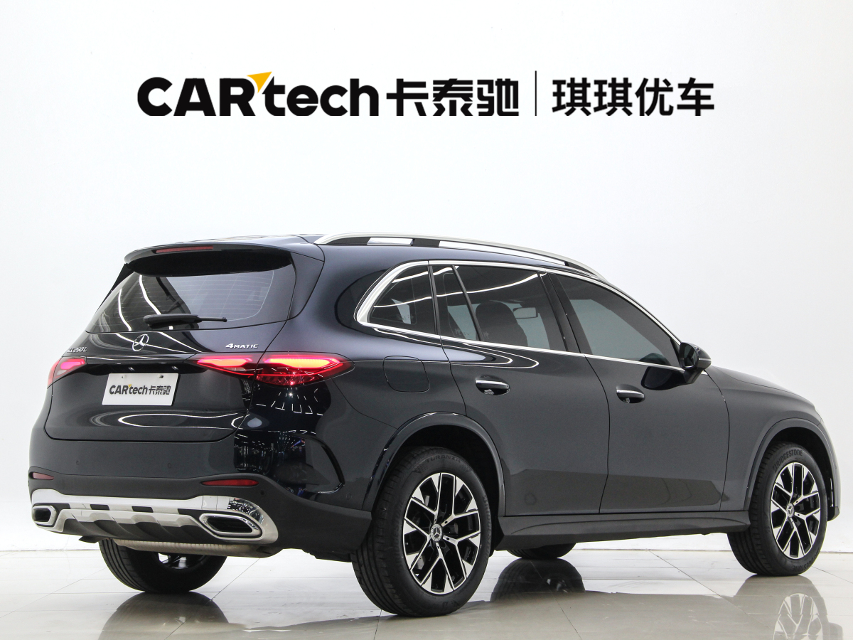 奔驰 奔驰GLC  2023款 改款 GLC 260 L 4MATIC 豪华型 5座图片