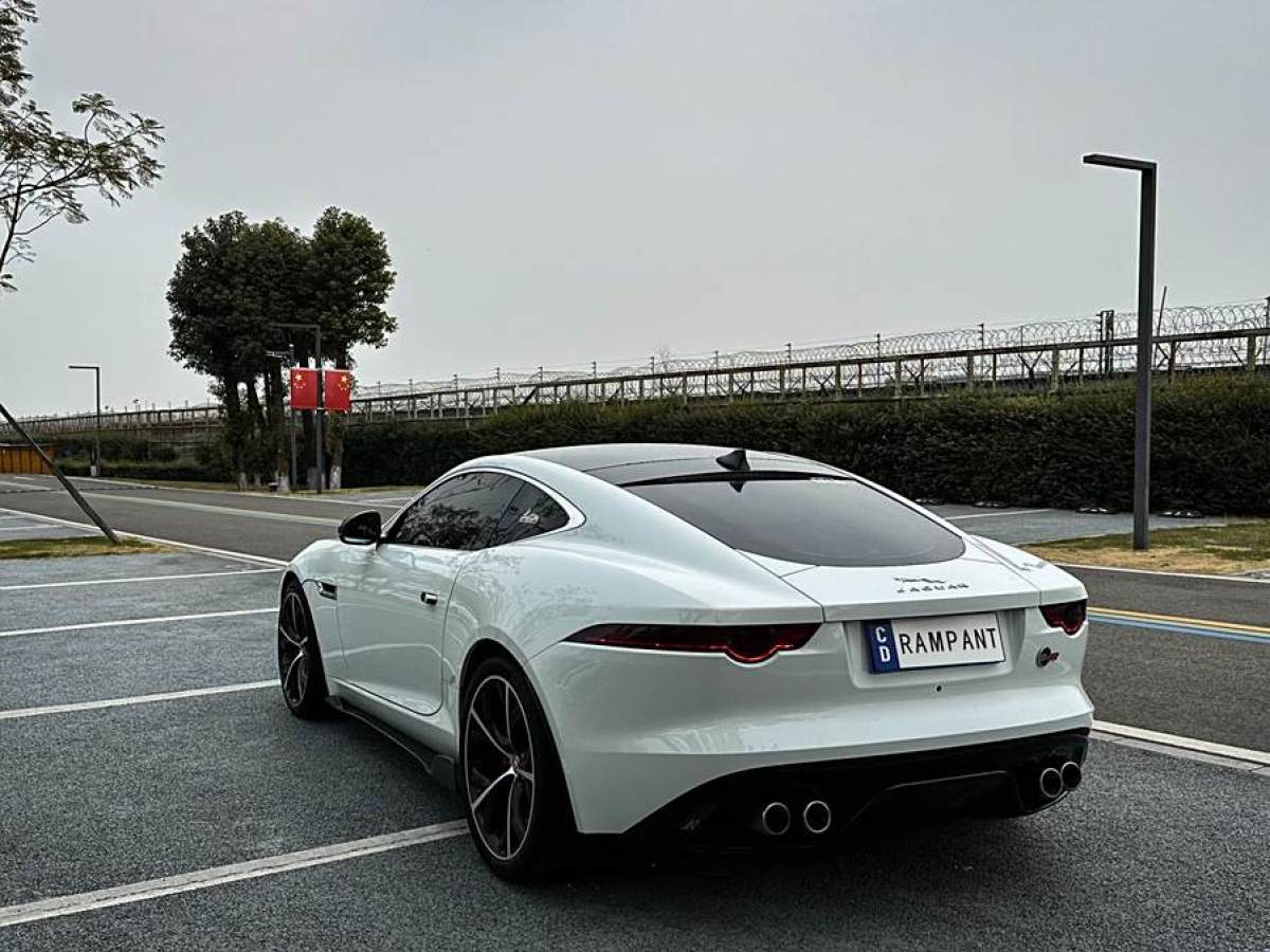 捷豹 F-TYPE  2016款 3.0T 硬頂版圖片