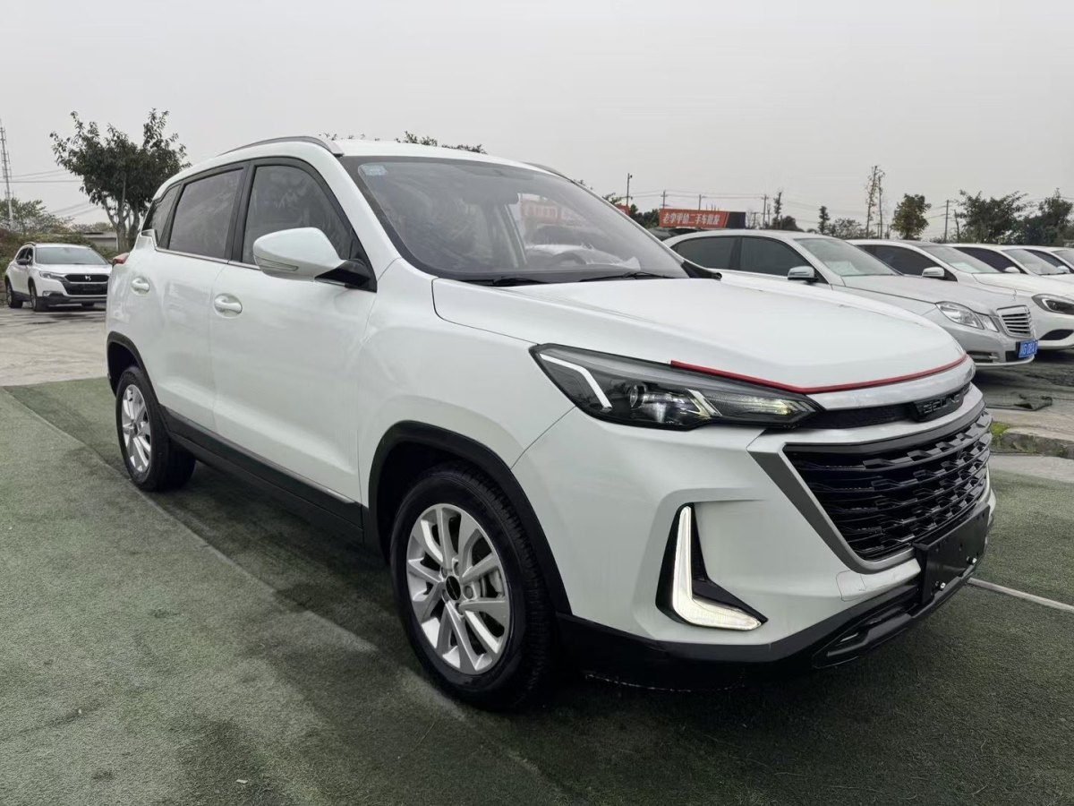 北汽紳寶 BEIJING-X3  2019款 1.5T CVT榮耀版圖片