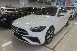 威霆 奔馳 2.0T 商務(wù)版 7座