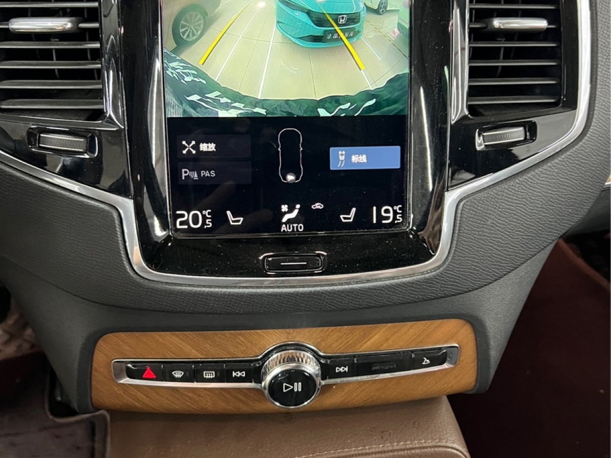 沃爾沃 XC90  2020款 T6 智逸豪華版 7座圖片