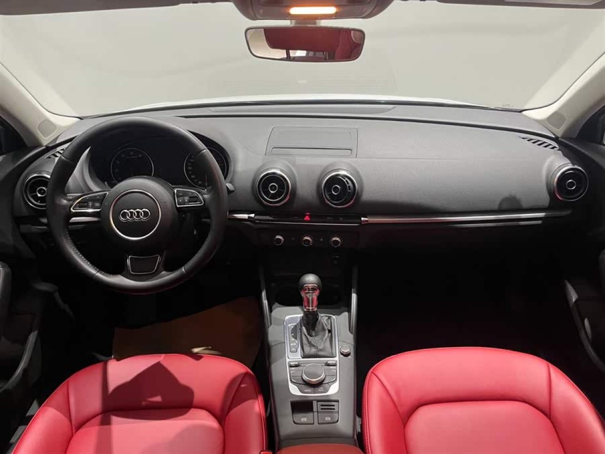 奧迪 奧迪A3  2016款 Limousine 35 TFSI 領(lǐng)英型圖片