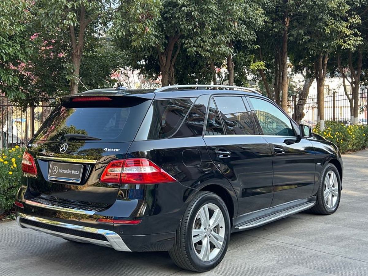 奔馳 奔馳M級(jí)  2012款 ML 350 豪華型圖片