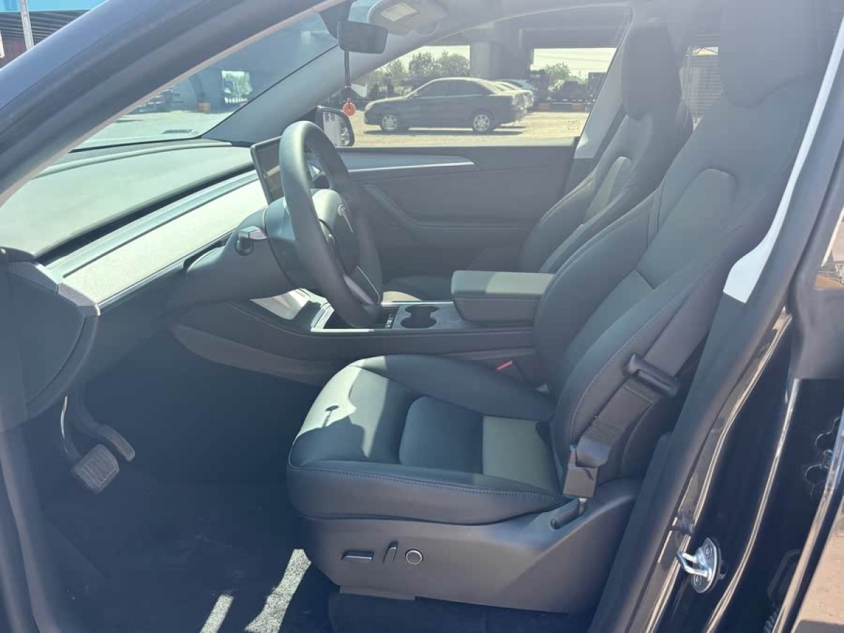 特斯拉 Model Y  2024款 后輪驅動版圖片