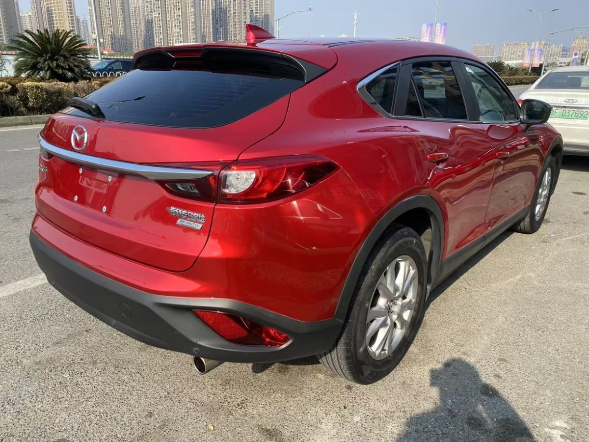 馬自達(dá) CX-4  2016款 2.0L 自動兩驅(qū)藍(lán)天品位版圖片