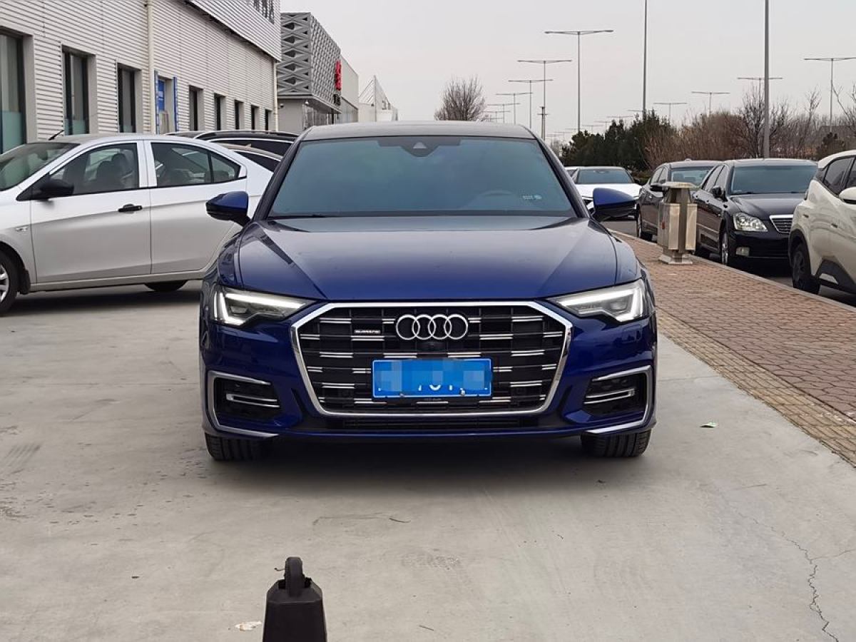 奧迪 奧迪A6L  2023款 改款 45 TFSI quattro 臻選動感型圖片