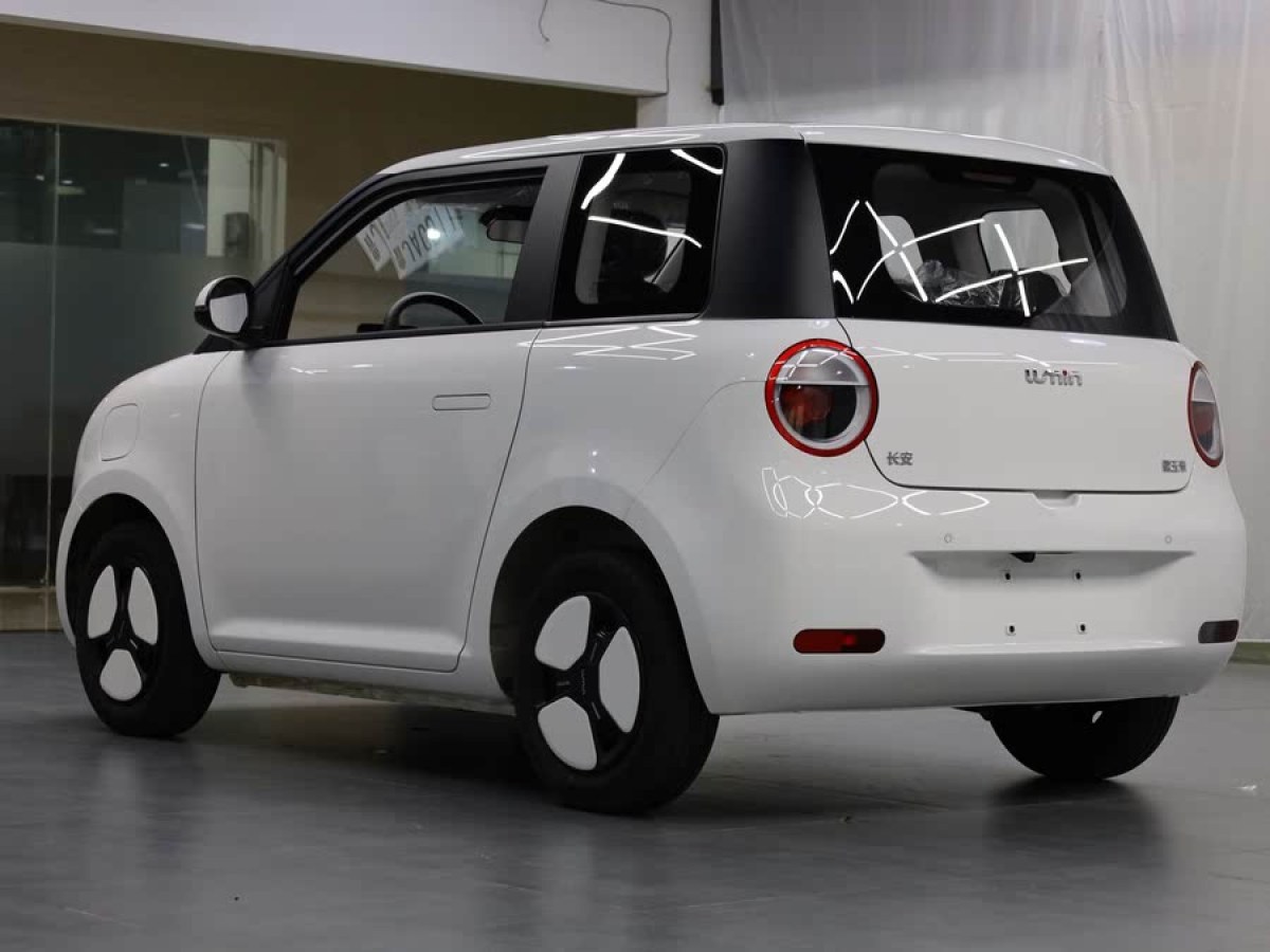 長(zhǎng)安 長(zhǎng)安Lumin  2023款 205km 香沁款圖片