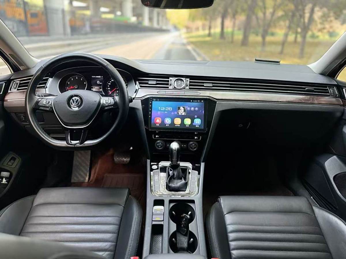 大眾 邁騰  2019款  330TSI DSG 豪華型 國(guó)VI圖片