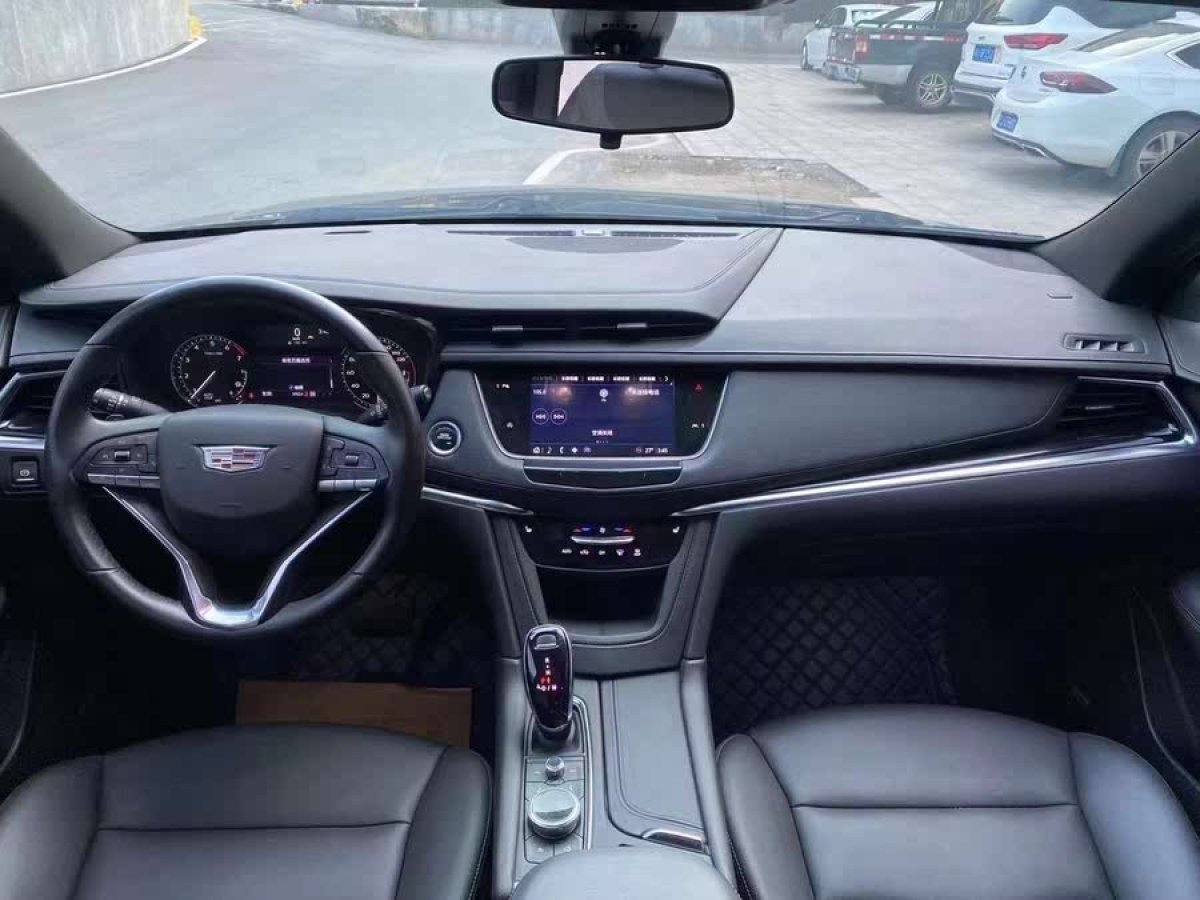 凱迪拉克 XT6  2022款 2.0T 六座兩驅(qū)豪華型圖片