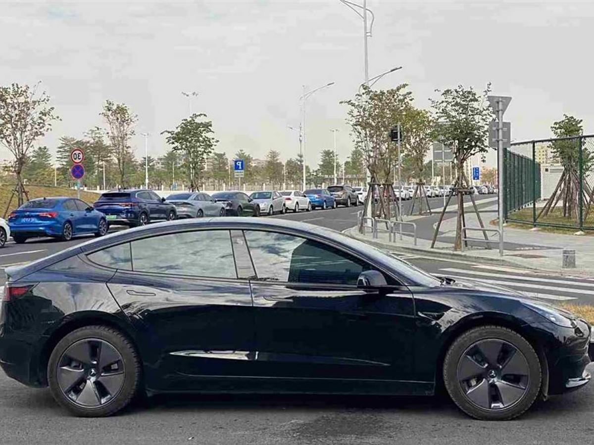 特斯拉 Model Y  2022款 改款 后輪驅(qū)動版圖片