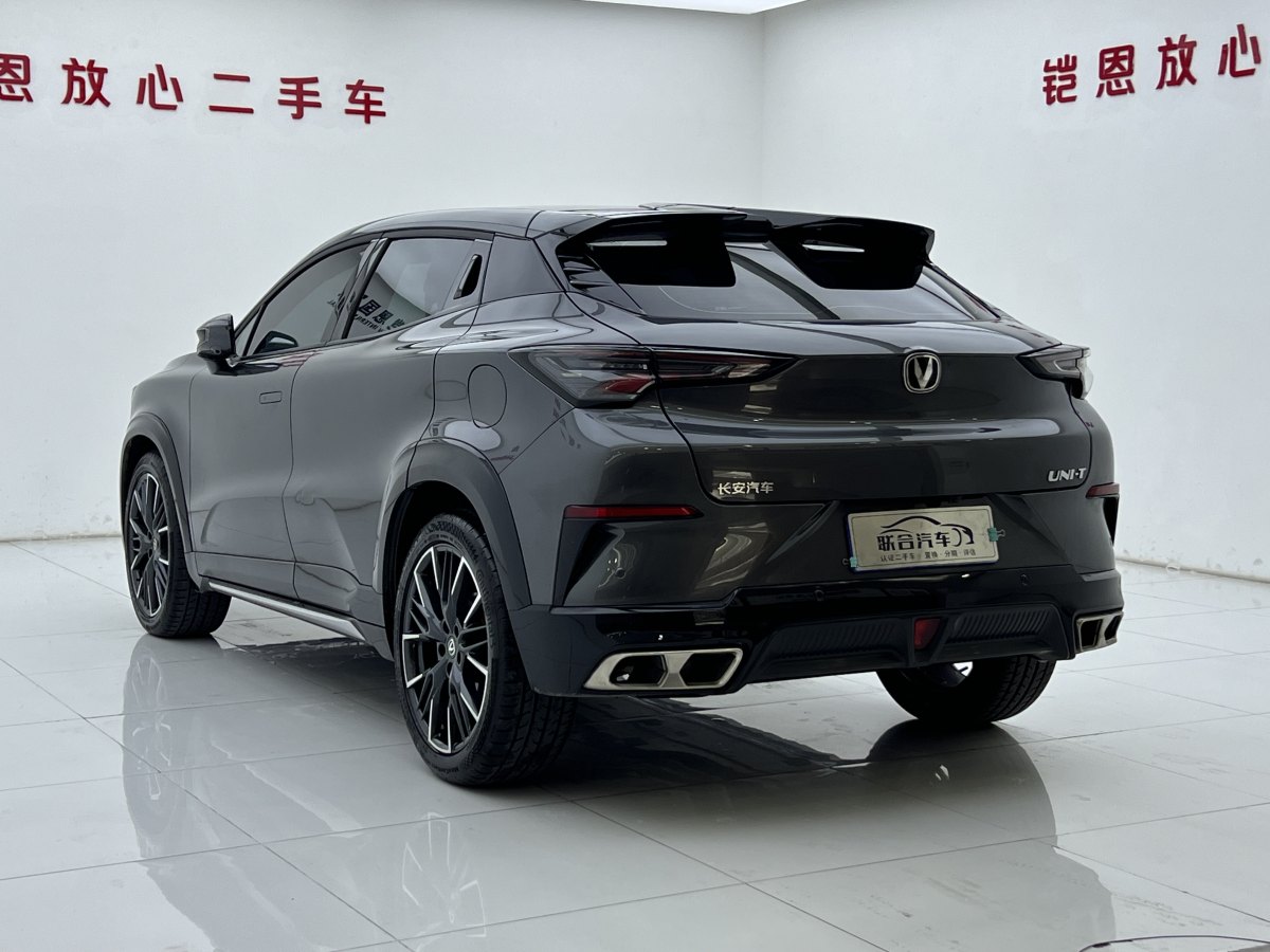 長(zhǎng)安 UNI-T  2023款 第二代 1.5T 尊享型圖片