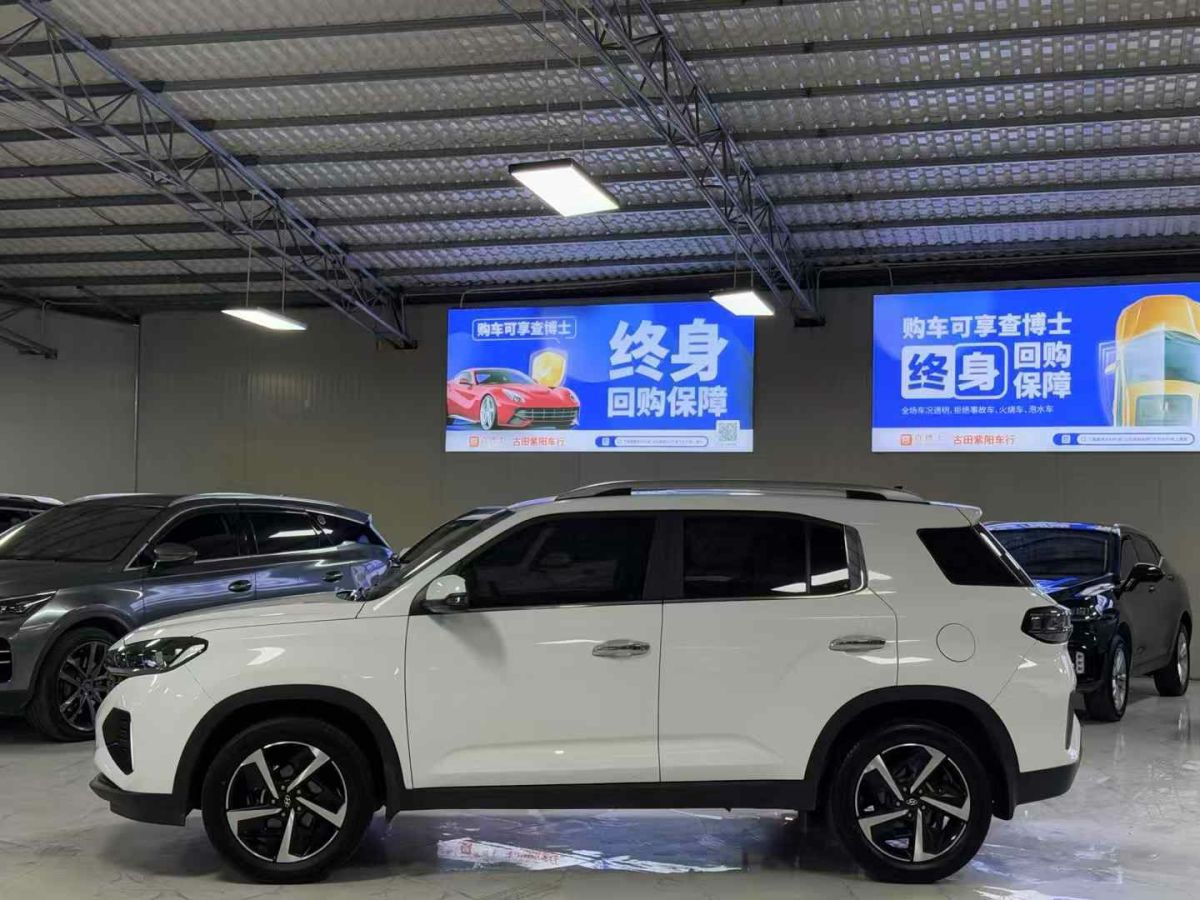 上汽大通 上汽大通MAXUS T90房車  2022款 2.0T探索家T90縱橫越野綠-防爆漆圖片