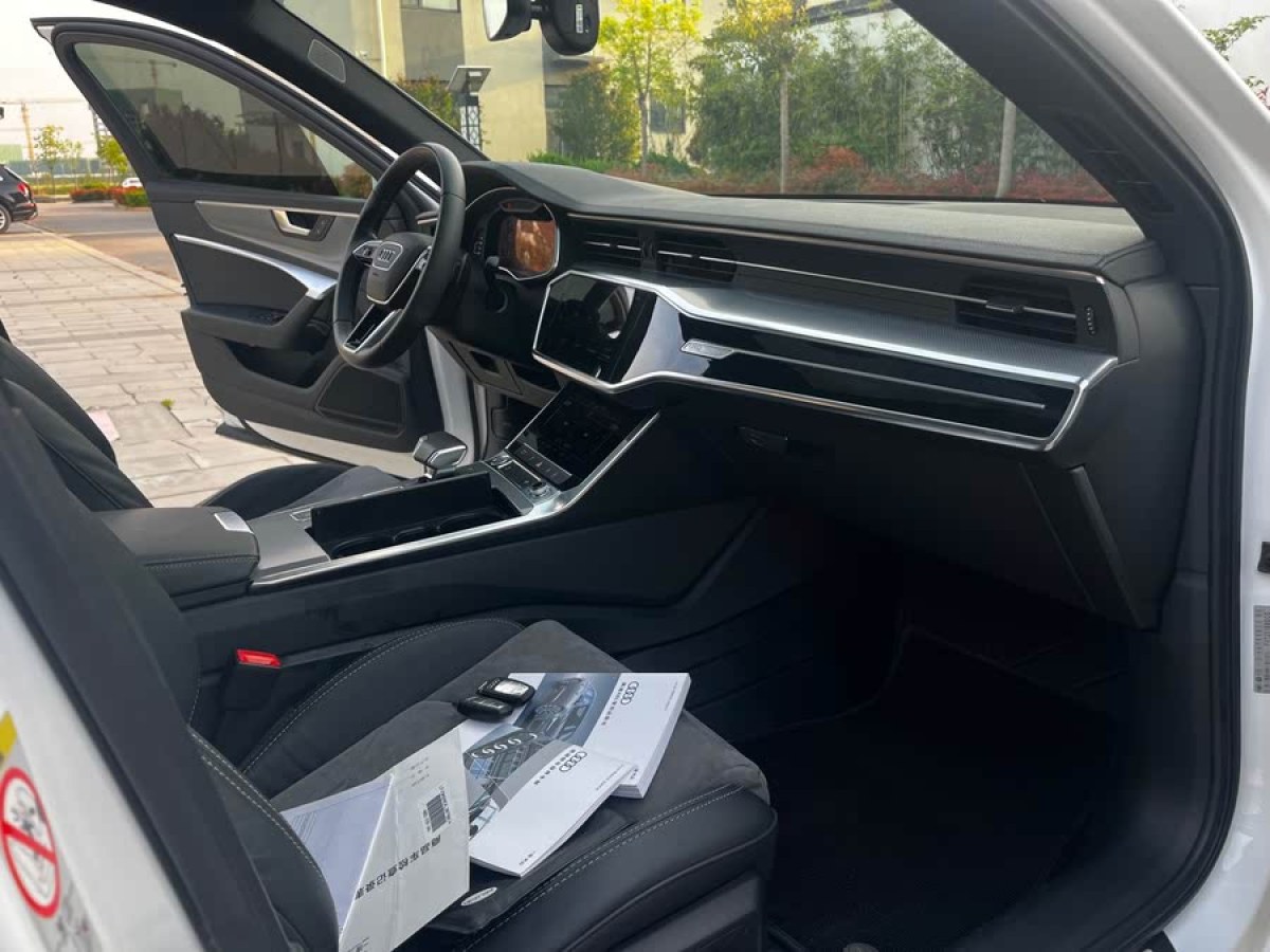 奧迪 奧迪A6L  2020款 40 TFSI 豪華動(dòng)感型圖片