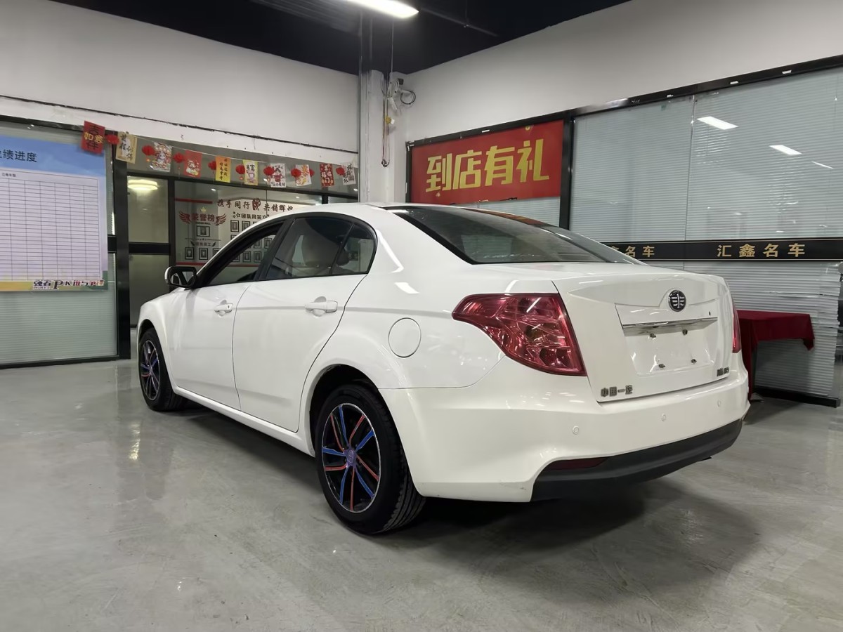 奔騰 B50  2013款 1.6L 手動(dòng)舒適型圖片