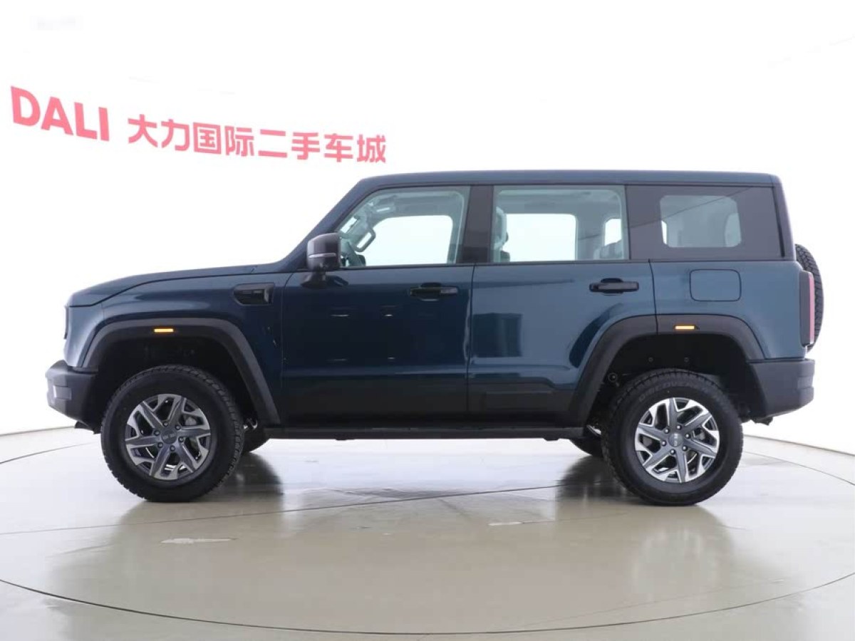 北京 BJ40  2024款 2.0T 全新刀鋒英雄版 攀登者圖片