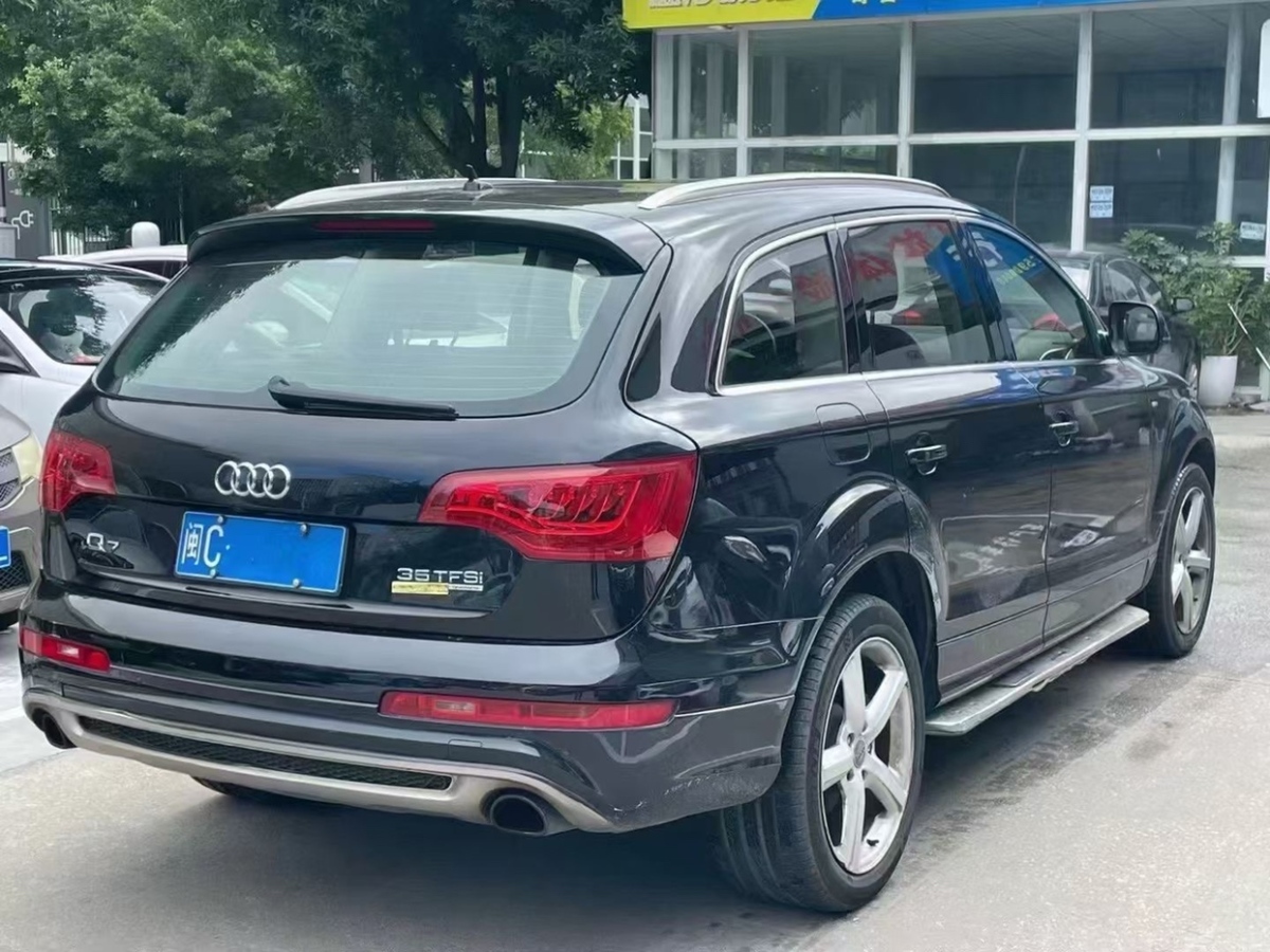 奧迪 奧迪Q7  2013款 35 TDI 領(lǐng)先型圖片