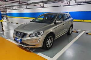 XC60 沃尔沃 T5 智进版