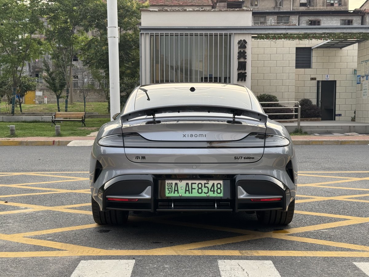 小米 小米SU7  2024款 700km 后驅(qū)標(biāo)準創(chuàng)始版圖片