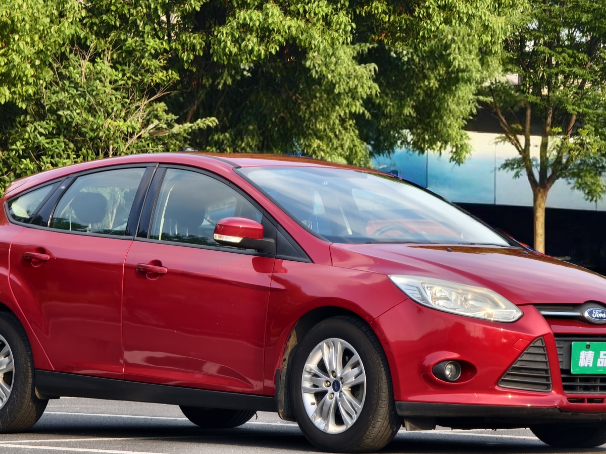 福特 ?？怂? 2012款 兩廂 1.6L 自動(dòng)舒適型圖片