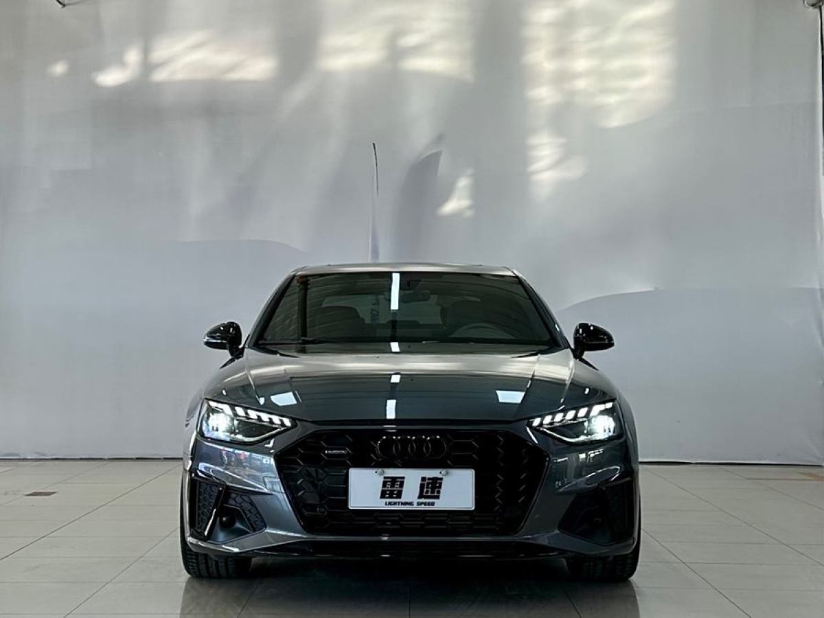 奧迪 奧迪A4L  2023款 45 TFSI quattro 臻選動(dòng)感型圖片