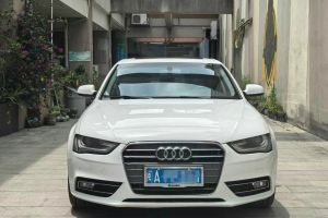 奧迪A4L 奧迪 A4L 30TFSI 手動舒適型