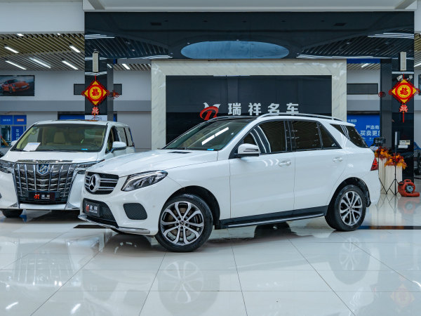 奔驰 奔驰GLE  2017款 GLE 320 4MATIC 动感型