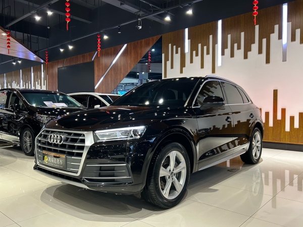 奥迪 奥迪Q5L  2020款 40 TFSI 荣享进取型