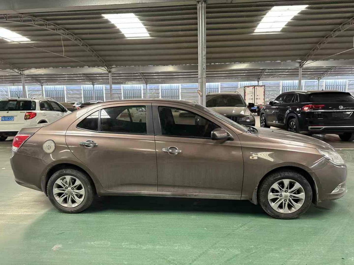 寶駿 630  2013款 1.5L 手動精英型圖片