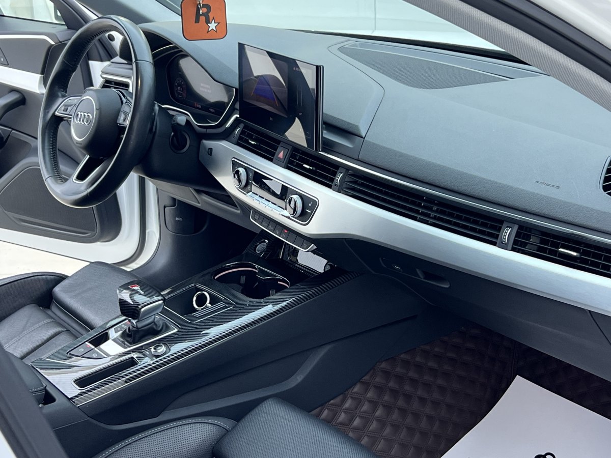 奧迪 奧迪A4L  2022款 40 TFSI 豪華動感型圖片