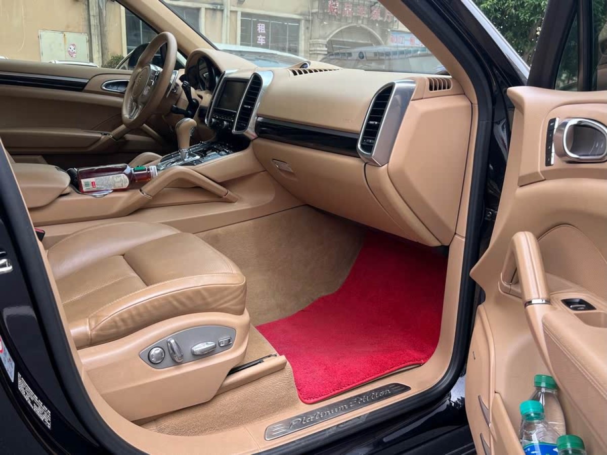 保時(shí)捷 Cayenne  2014款 Cayenne Platinum Edition 3.0T圖片