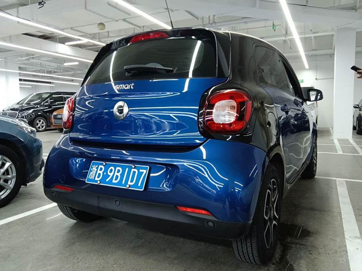 smart forfour  2016款 0.9T 66千瓦先鋒版圖片