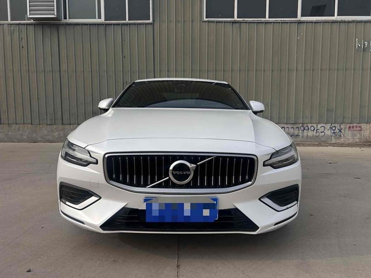 沃爾沃 S60L  2023款 B4 智遠(yuǎn)豪華版圖片