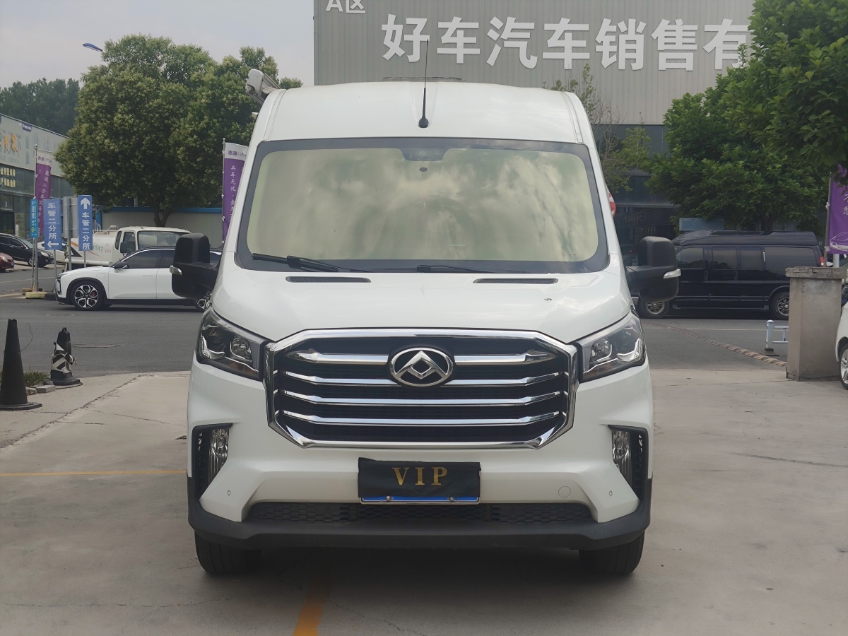 上汽大通 RV90  2021款 2.0T旅行家V90自行式B型房車豪華版縱床圖片