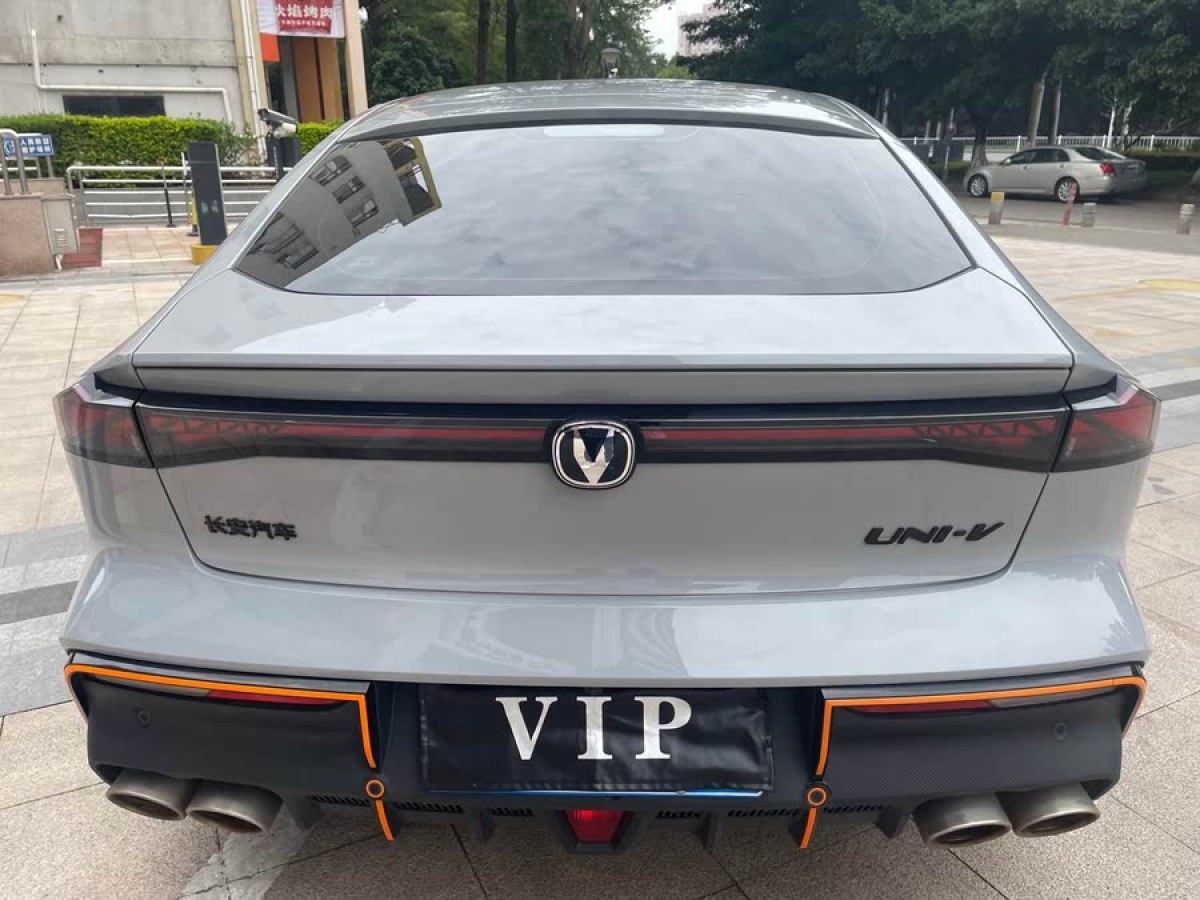 長安 長安UNI-V  2022款 2.0T 鋒速版圖片