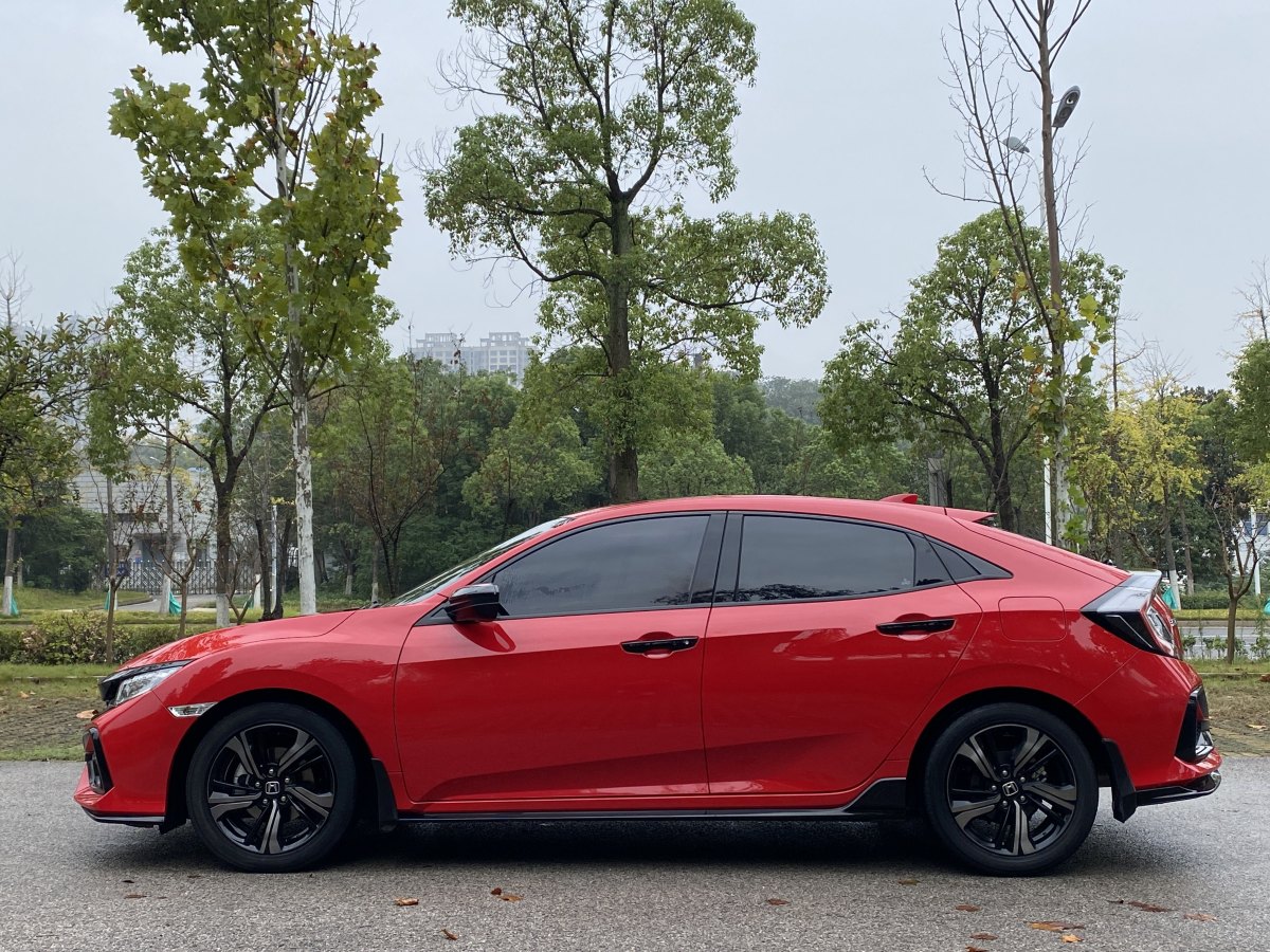 本田 思域  2021款 HATCHBACK 220TURBO CVT潮酷控圖片