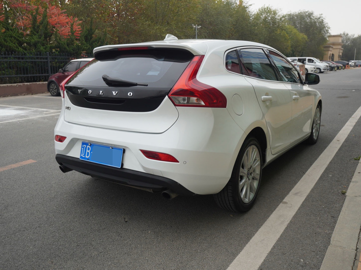 沃爾沃 V40  2014款 2.0T 智雅版圖片