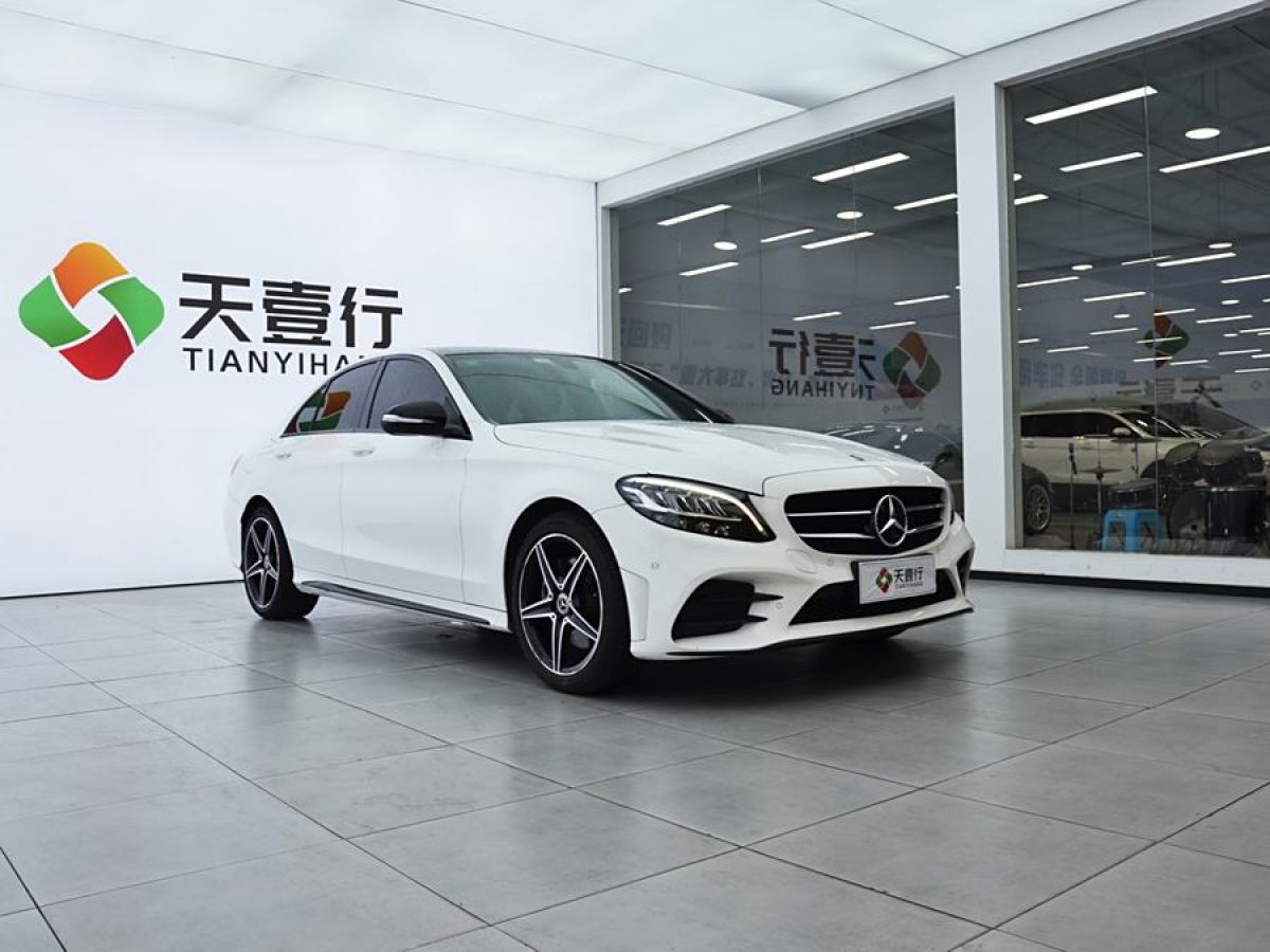 2019年4月奔馳 奔馳C級  2019款 C 260 運動版 4MATIC