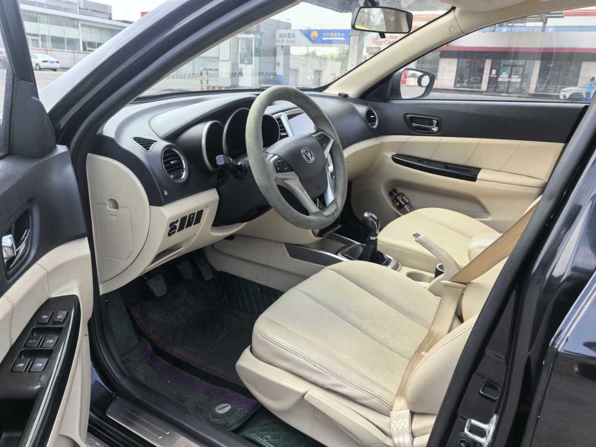 長安 逸動  2015款 1.6L 手動尊貴型 國V圖片