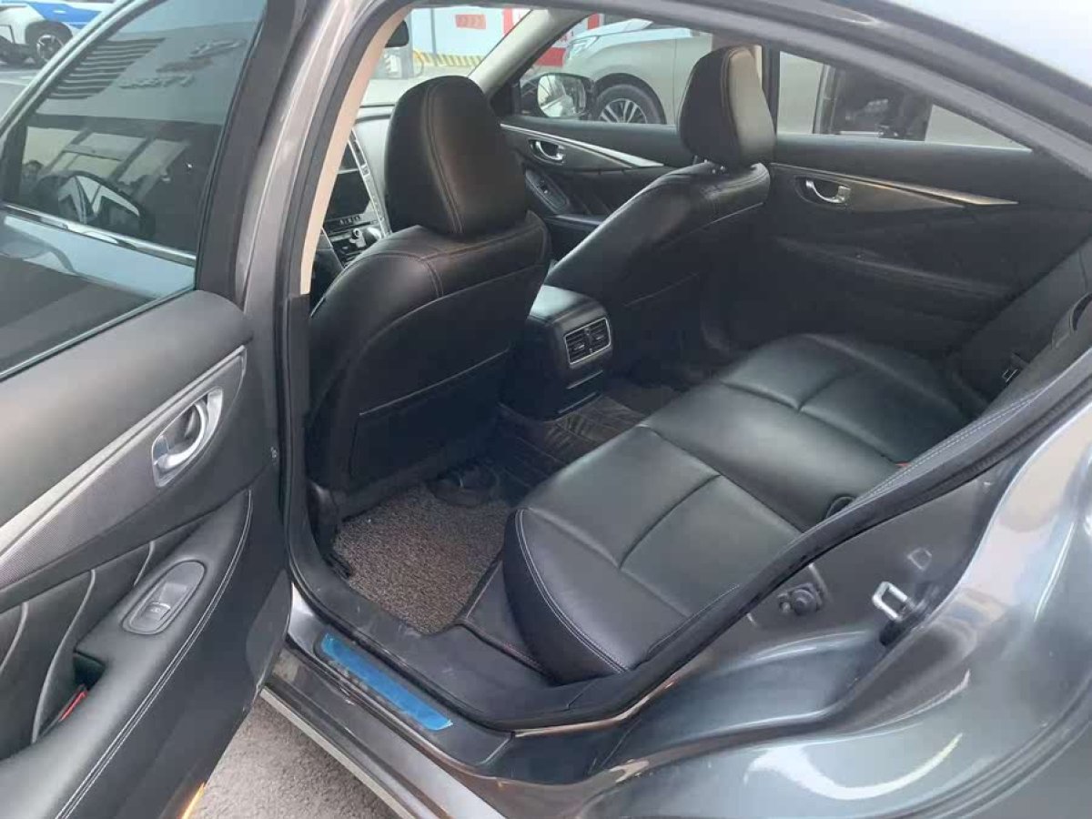 英菲尼迪 Q50L  2016款 2.0T 悅享版圖片