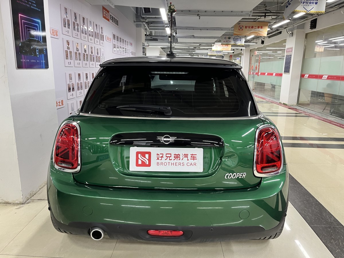 MINI MINI  2020款 1.5T COOPER 藝術(shù)家圖片