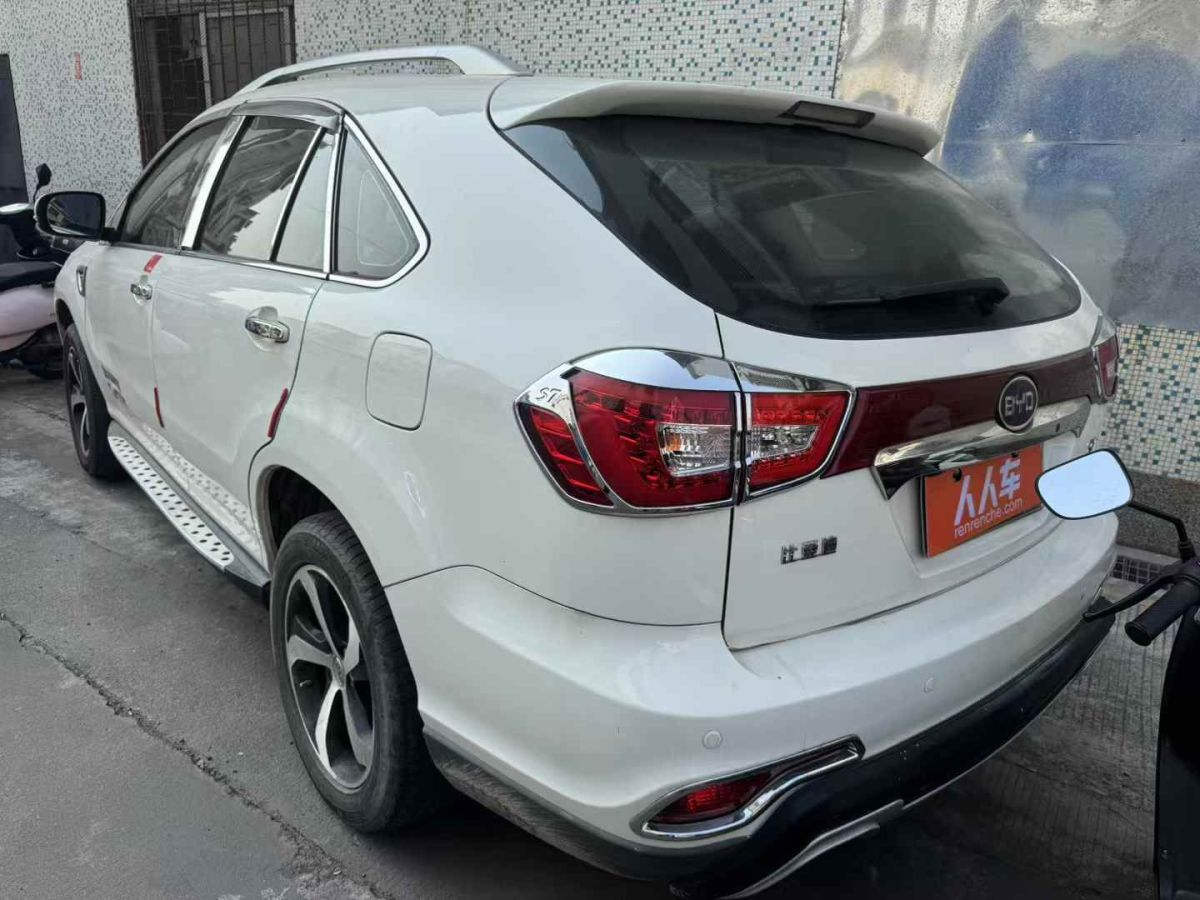 比亞迪 S7  2015款 2.0TID 升級(jí)版尊貴型圖片