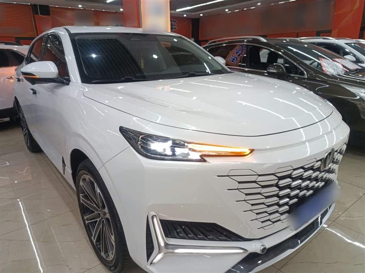長安 長安UNI-K  2021款 2.0T 尊貴型圖片