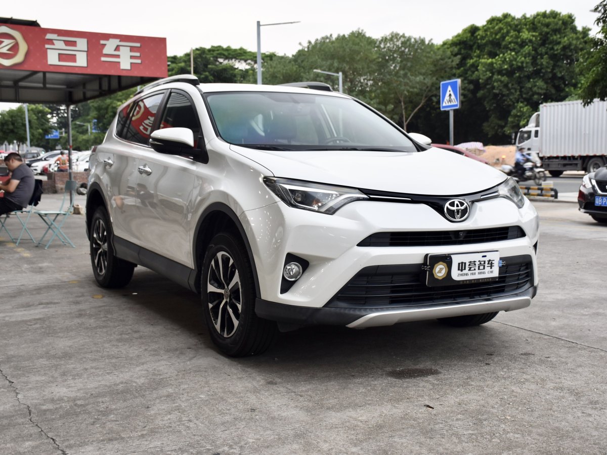 2018年7月豐田 RAV4  2016款 榮放 2.0L CVT四驅(qū)新銳版