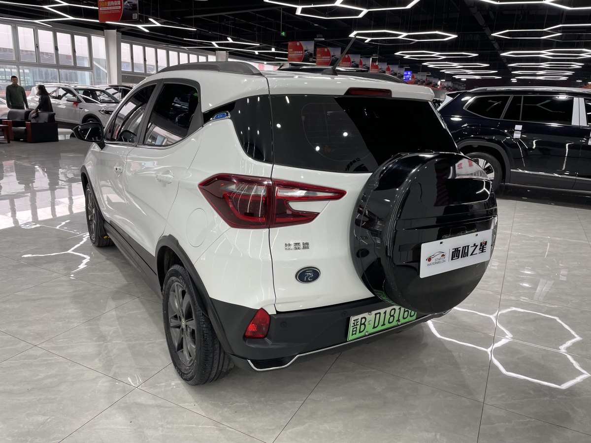 比亞迪 元新能源  2019款 EV360 智聯(lián)領(lǐng)尚型圖片