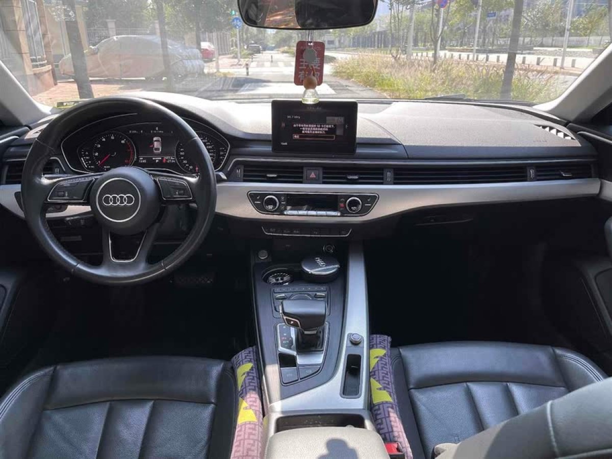 奧迪 奧迪A5  2019款 Sportback 40 TFSI 時(shí)尚型圖片