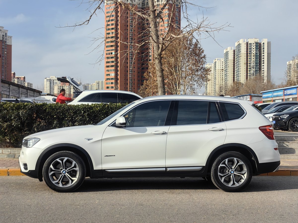 寶馬 寶馬X3  2014款 xDrive20i X設(shè)計套裝圖片