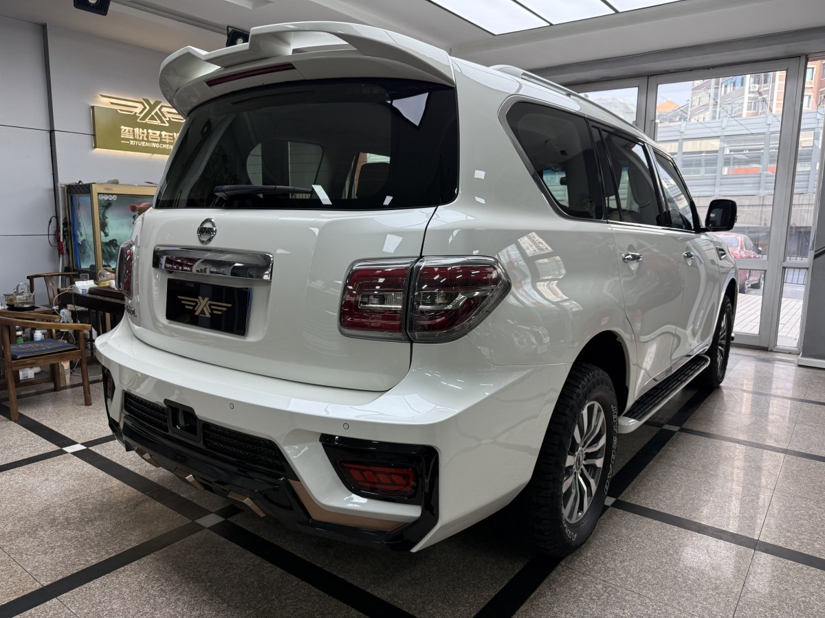 日產(chǎn) 途樂  2018款 4.0L 領(lǐng)英型圖片