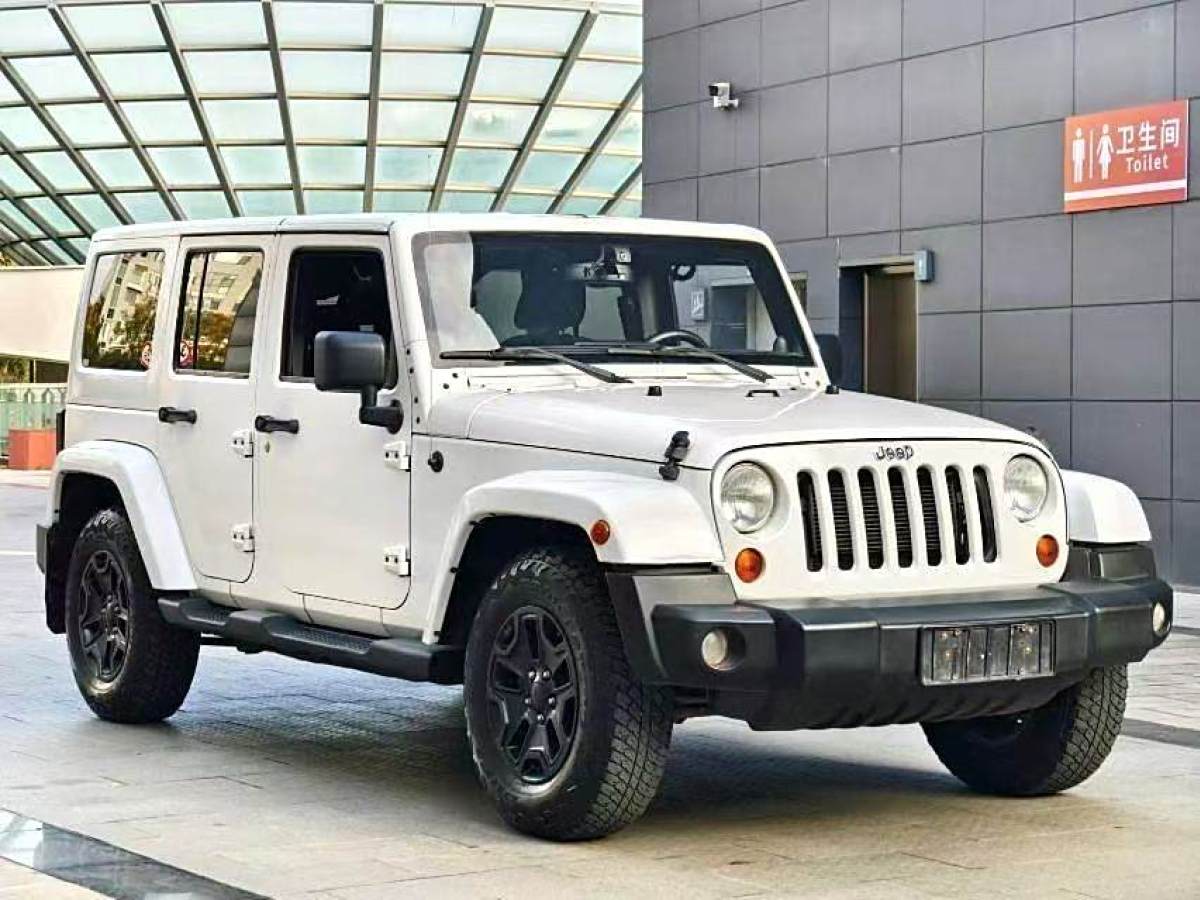 Jeep 牧馬人  2013款 3.6L Sahara 四門版圖片