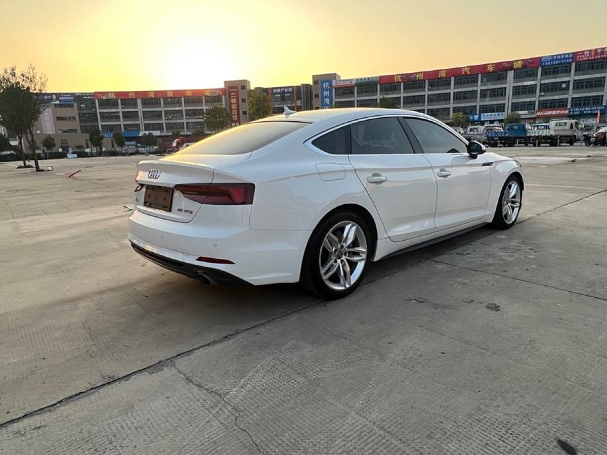 奧迪 奧迪A5  2019款 Sportback 45 TFSI 時(shí)尚型圖片